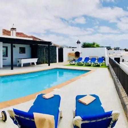 Villa Neptuno, Privatpool, Meerblick, Sat-Tv, Wifi Willa